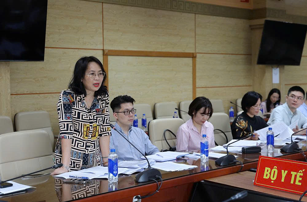 Thúc đẩy hoàn thiện thể chế về phụ cấp đặc thù, hỗ trợ hàng tháng để tăng cường chính sách đãi ngộ nhân lực y tế- Ảnh 5. Thúc đẩy hoàn thiện thể chế về phụ cấp đặc thù, hỗ trợ hàng tháng để tăng cường chính sách đãi ngộ nhân lực y tế- Ảnh 5.