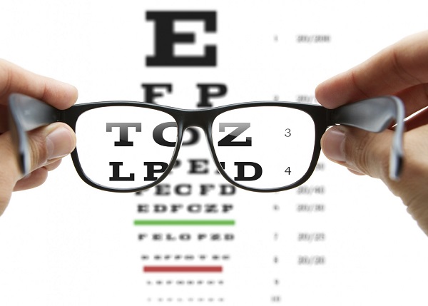 Lão thị và cách chăm sóc mắt giúp giảm mệt mỏi- Ảnh 1. Lão thị và cách chăm sóc mắt giúp giảm mệt mỏi- Ảnh 1.