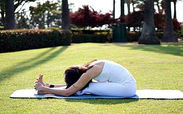 6 bài tập yoga giúp cải thiện sinh lý tự nhiên- Ảnh 3.
