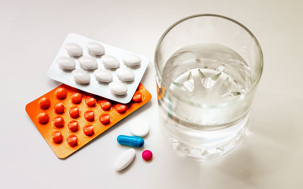 3 loại vitamin và khoáng chất không nên uống vào buổi sáng