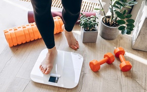 Ăn trứng luộc buổi sáng giúp giảm cân hay gây tăng cân?- Ảnh 2. Cách giảm cân cho người 'bụng mỡ' nhưng tay chân nhỏ
