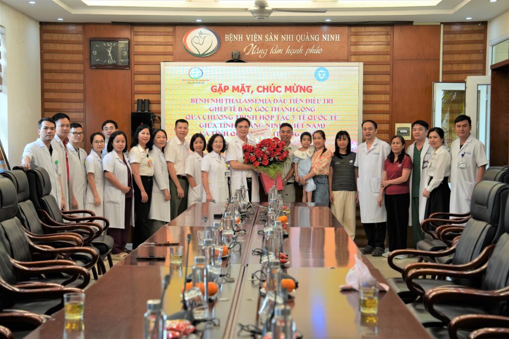 Bệnh nhân đầu tiên ở Quảng Ninh mắc Thalassemia được chữa khỏi bệnh- Ảnh 2. Bệnh nhân đầu tiên ở Quảng Ninh mắc Thalassemia được chữa khỏi bệnh- Ảnh 2.