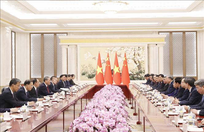 Tổng Bí thư, Chủ tịch nước Tô Lâm hội kiến Thủ tướng Trung Quốc Lý Cường - Ảnh 3.