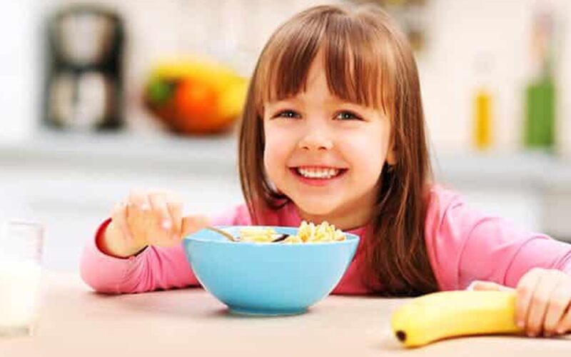 Vai trò của bữa sáng đối với lứa tuổi học sinh