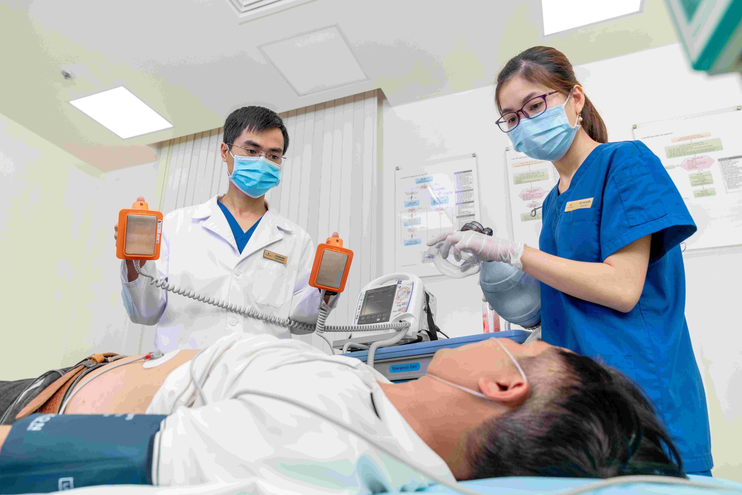 Người phụ nữ vỡ lách và gãy 5 xương sườn do tai nạn vượt cửa tử- Ảnh 2. Người phụ nữ vỡ lách và gãy 5 xương sườn do tai nạn vượt cửa tử- Ảnh 2.