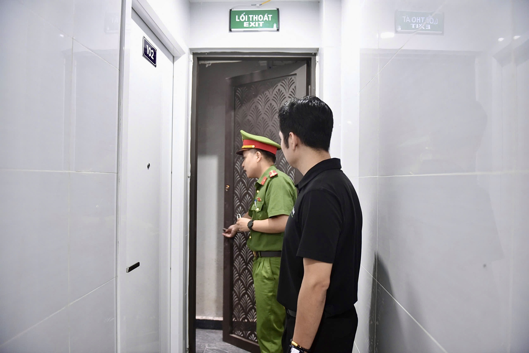 Kiểm tra 1.711 nhà trọ: Lộ hàng loạt bất cập về lối thoát hiểm, thiết bị chữa cháy- Ảnh 3. Kiểm tra 1.711 nhà trọ: Lộ hàng loạt bất cập về lối thoát hiểm, thiết bị chữa cháy- Ảnh 3.