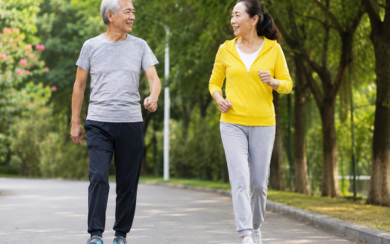 Người đi bộ nhanh và người đi bộ chậm, ai sống lâu hơn?