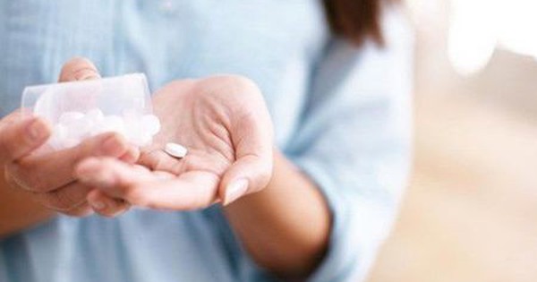 Dùng thuốc bao niêm mạc dạ dày ở người bị trào ngược dạ dày – thực quản