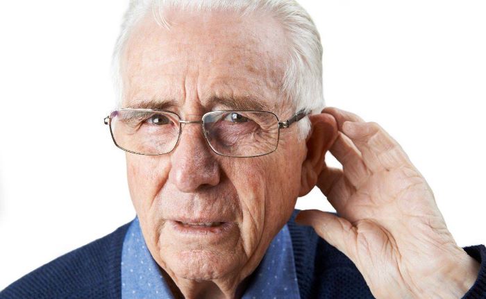 Lãng tai ở người già: Dấu hiệu suy giảm thính lực do tuổi tác không nên xem nhẹ- Ảnh 2.