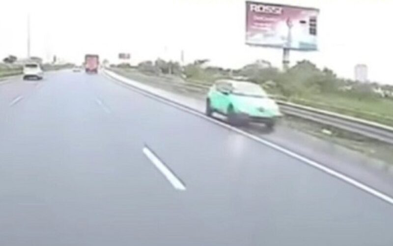 Xử phạt 35 triệu đồng tài xế taxi công nghệ đi ngược chiều trên tuyến cao tốc Pháp Vân – Cao Bồ