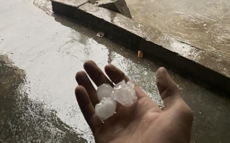 Mưa đá kèm dông lốc gây thiệt hại tại nhiều xã miền núi Nghệ An