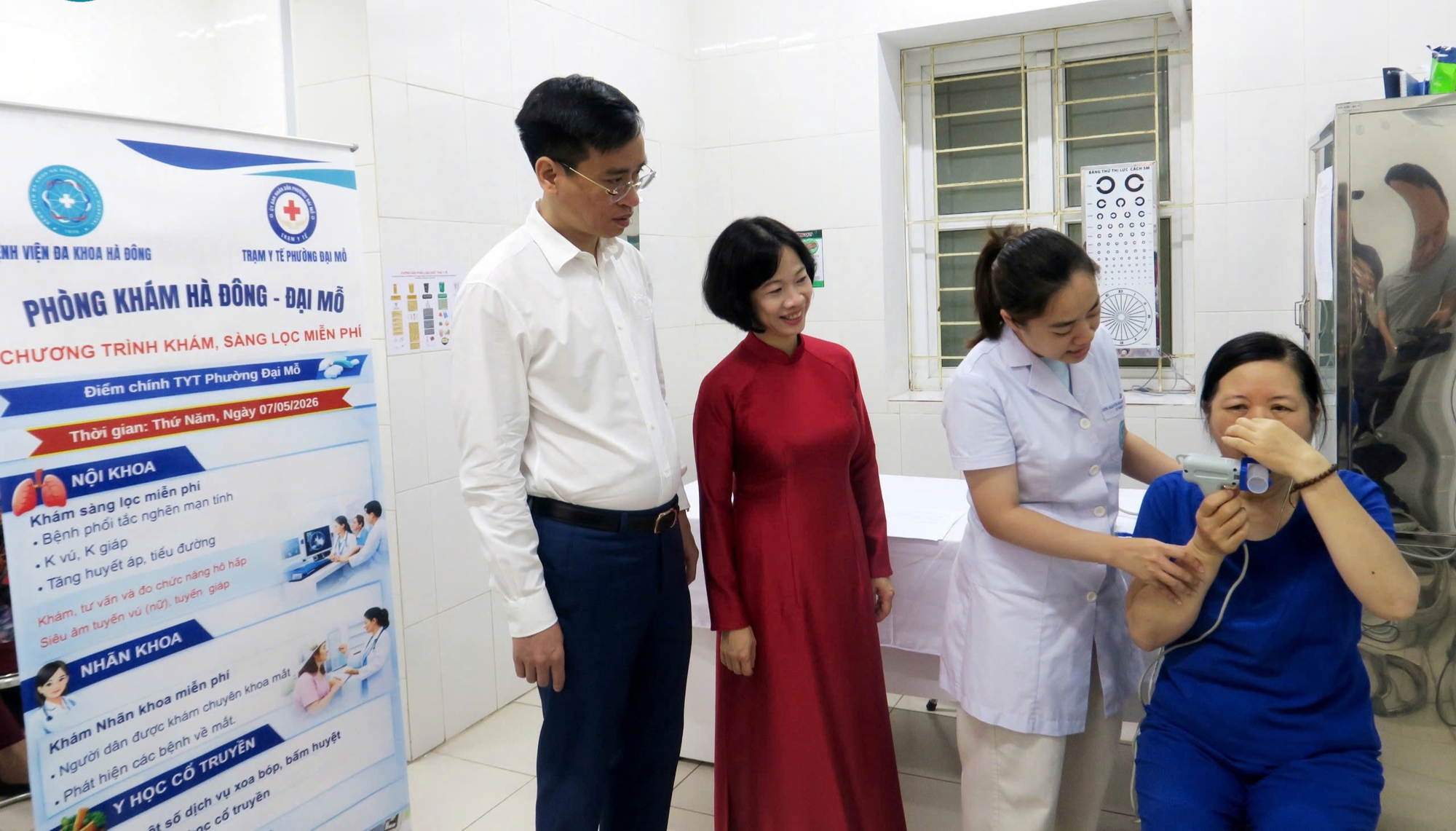 3 bệnh viện ở Hà Nội 'tiếp sức' cho Trạm Y tế phường Đại Mỗ- Ảnh 4.