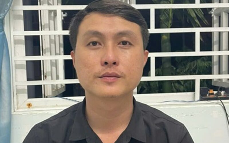 Bắt người đàn ông nhận làm sổ đỏ rồi mang giấy tờ đi cầm cố
