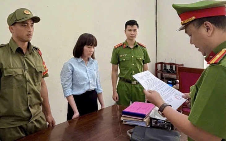 Khởi tố Lê Thị Thanh Nhàn dùng sổ đỏ giả lừa vay hơn 1 tỷ đồng- Ảnh 2.