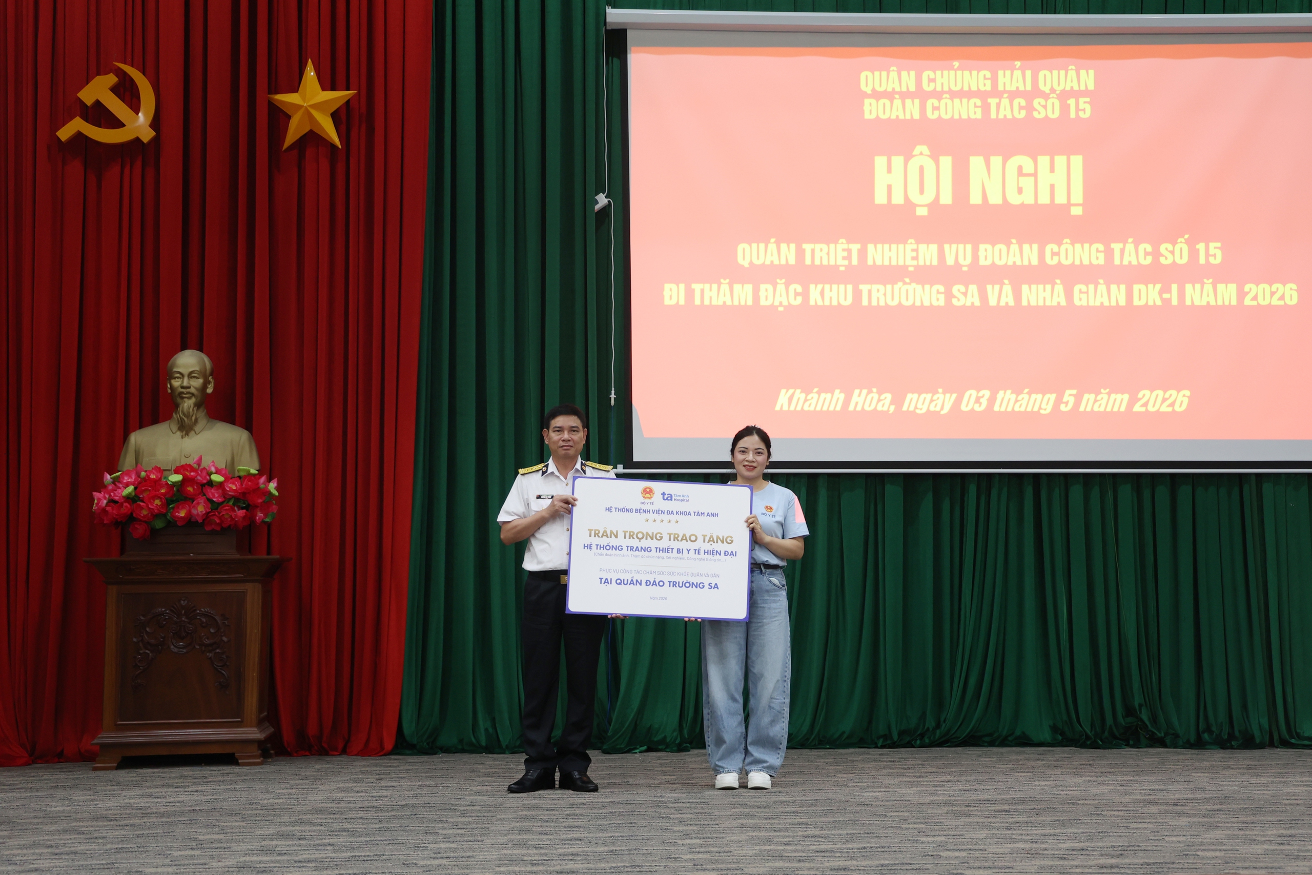 leminh7-1777819869933187628336 Đoàn Đại biểu Bộ Y tế sẵn sàng lên đường thăm cán bộ, chiến sĩ, nhân dân Trường Sa và nhà giàn DK1- Ảnh 10.