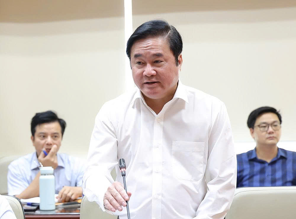 Tăng tính khả thi cho Luật Phòng bệnh bằng quy định báo cáo đồng bộ, đẩy mạnh chuyển đổi số trong giám sát dịch- Ảnh 2.