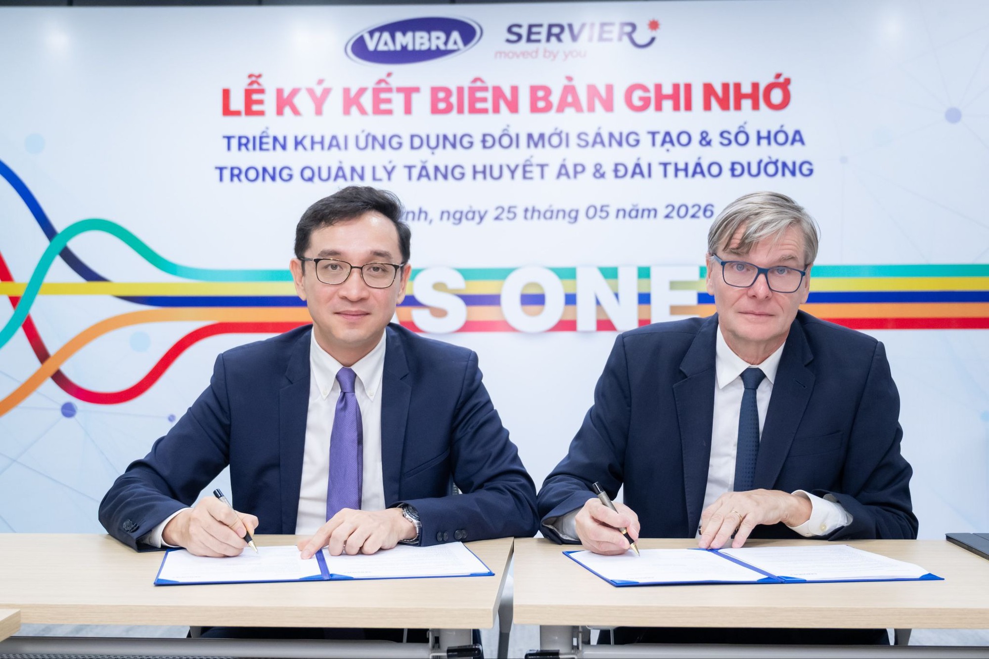 photo-1779710451087-17797104512781329019695 VAMBRA và Servier ký kết Biên bản ghi nhớ hợp tác thúc đẩy đổi mới số trong quản lý tăng huyết áp và đái tháo đường tại Việt Nam- Ảnh 2.
