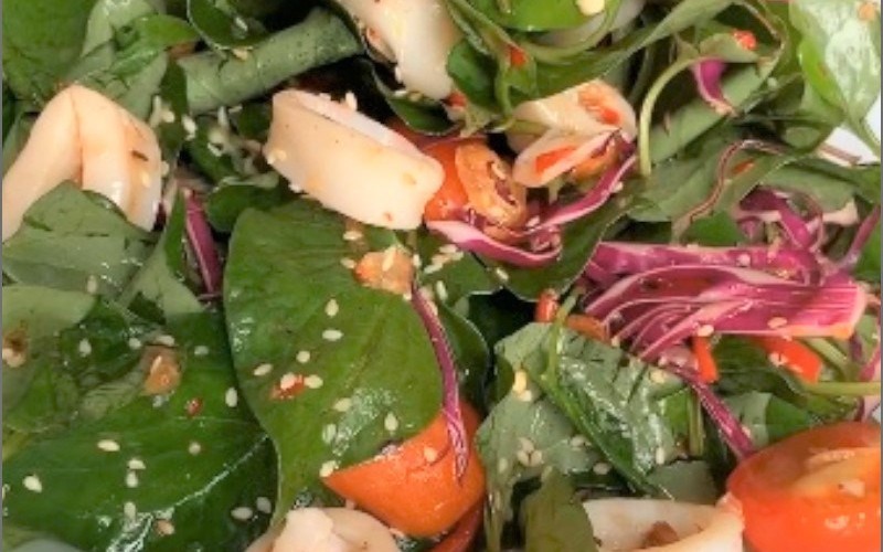 salat-rau-diep-ca-17791941468351215768753-97-0-597-800-crop-17791941519421499360012 6 tác dụng của rau diếp cá đối với sức khỏe