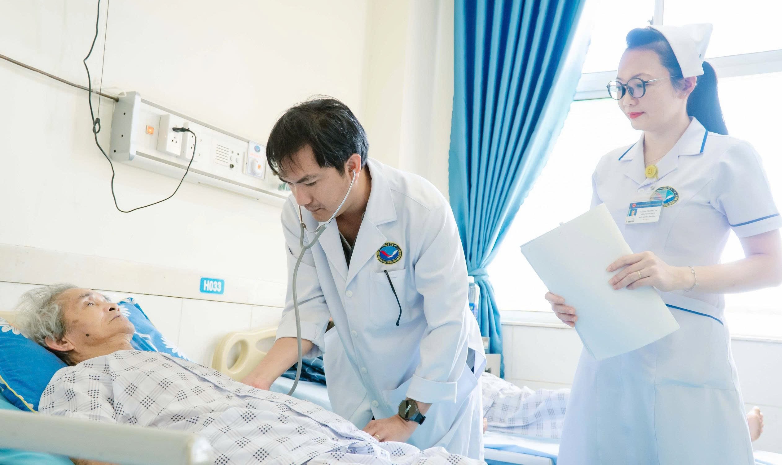 Thay van tim không cần mổ hở cho bệnh nhân có nhiều bệnh nền- Ảnh 1.