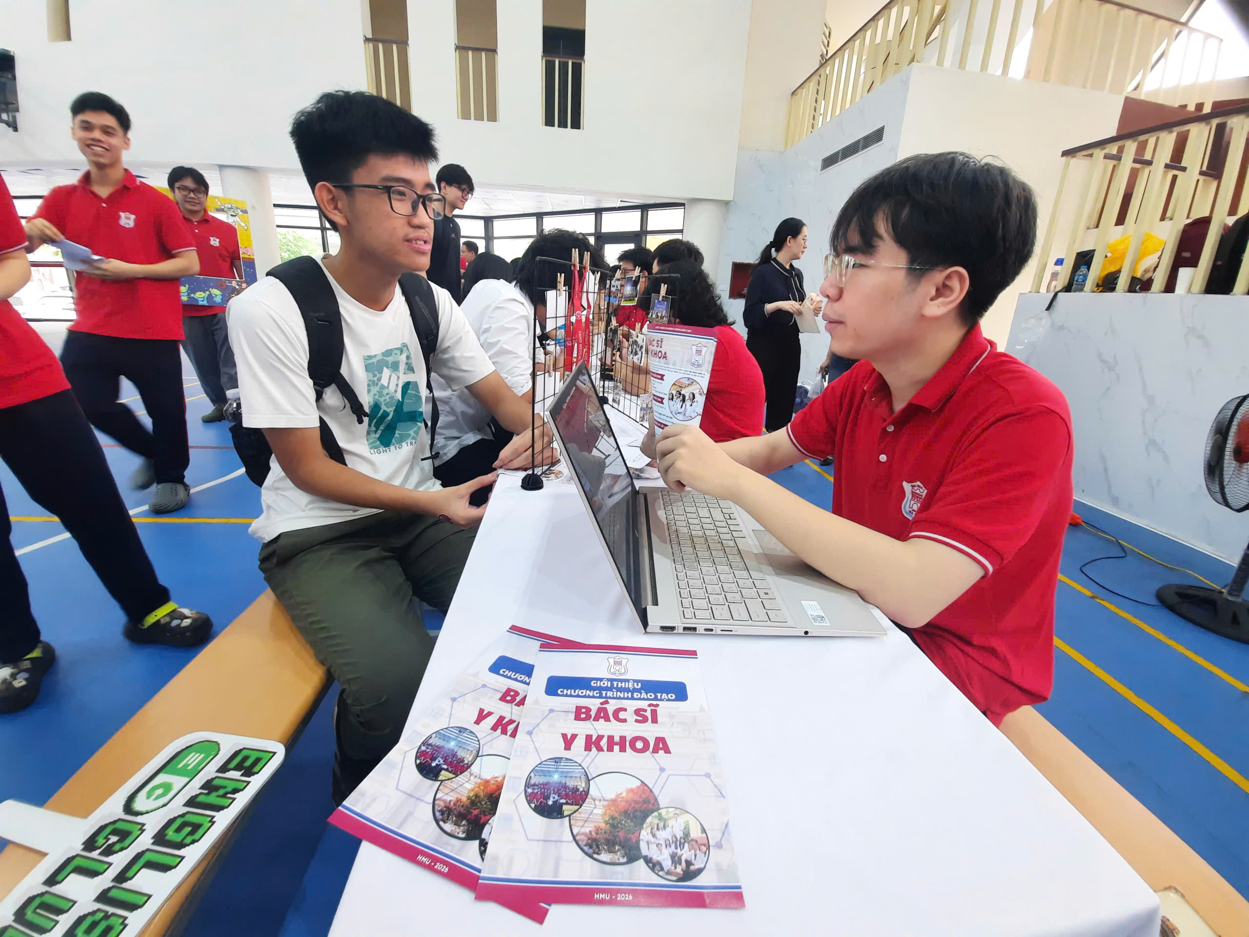 z77845708504544eb546b41f23e021392fdd91e3d4d6c5-17777326732461448741485 Đại học Y Hà Nội lý giải việc tăng chỉ tiêu Y khoa và đổi mới tổ hợp xét tuyển- Ảnh 2.