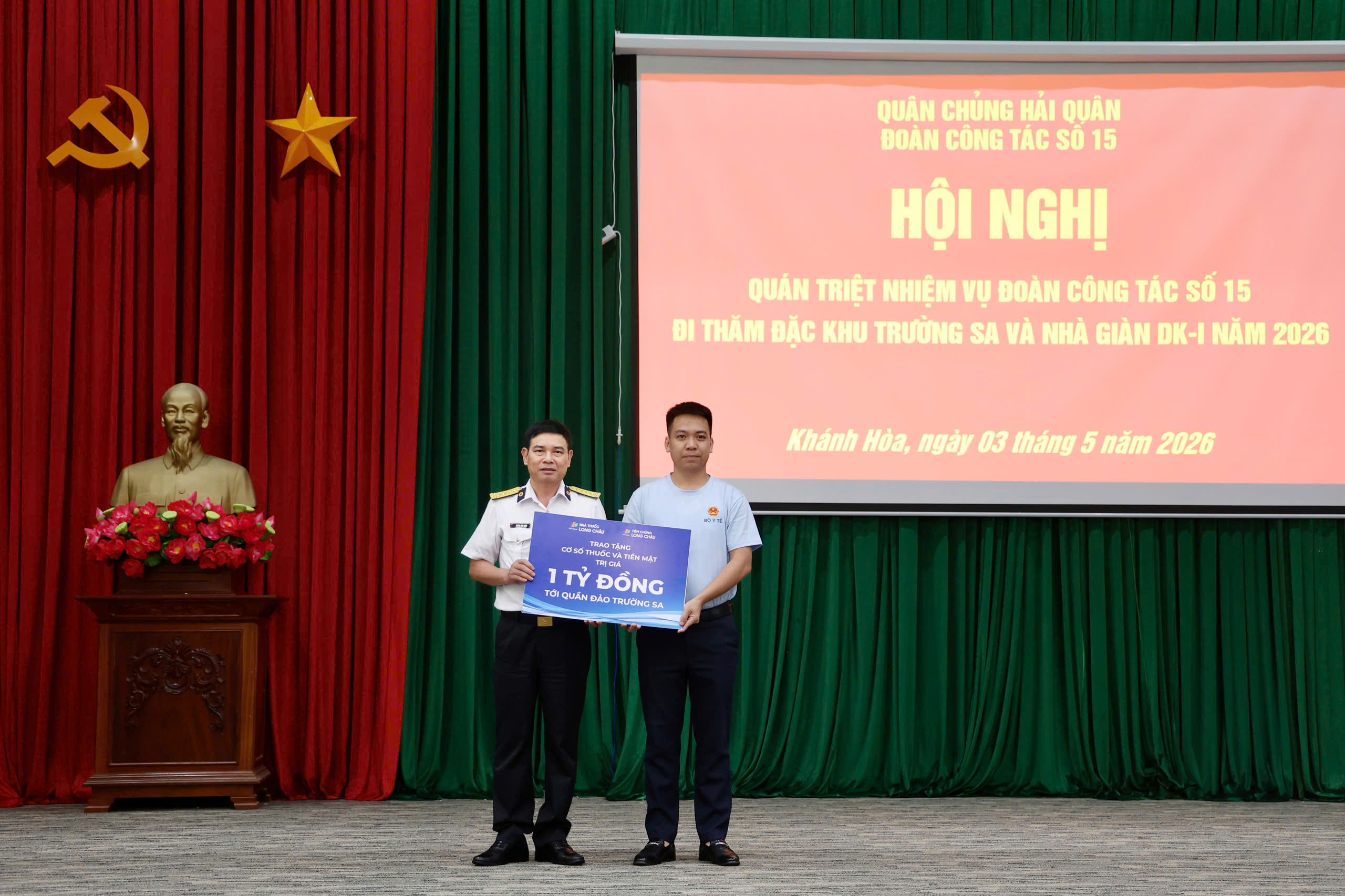 z77871054800921ca68bd31466195eda37e6ca81bc6e29-17778149513661248006319 Đoàn Đại biểu Bộ Y tế sẵn sàng lên đường thăm cán bộ, chiến sĩ, nhân dân Trường Sa và nhà giàn DK1- Ảnh 8.