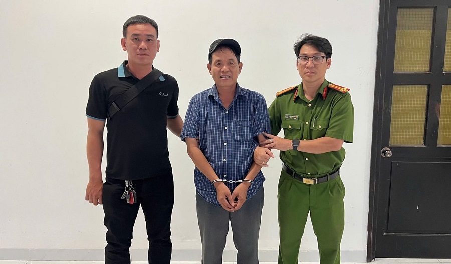 27-1778572786020867488397 Bắt đối tượng truy nã đặc biệt sau nhiều năm lẩn trốn dưới vỏ bọc buôn hải sản- Ảnh 1.
