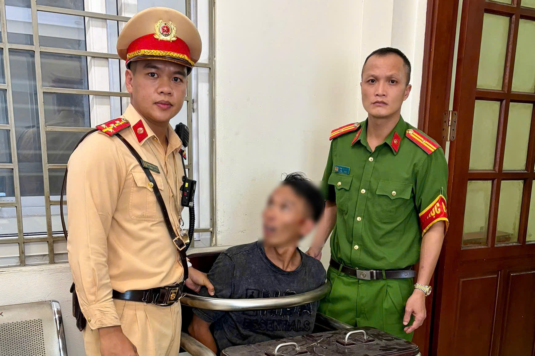 2aoboqaeb36dm77vifs8zokxnckg5hrvjale4y7u-17802162604501171723547 đập phá tài sản