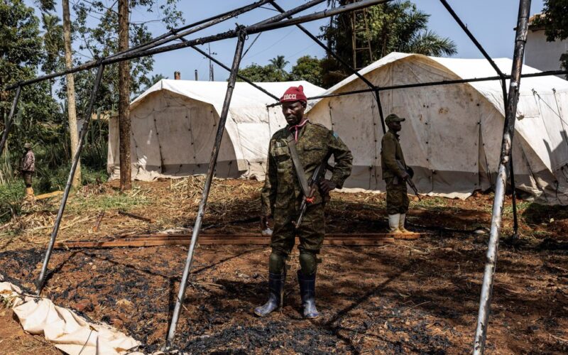 Dịch Ebola diễn biến xấu đi, WHO kêu gọi ngưng bắn tại CHDC Congo
