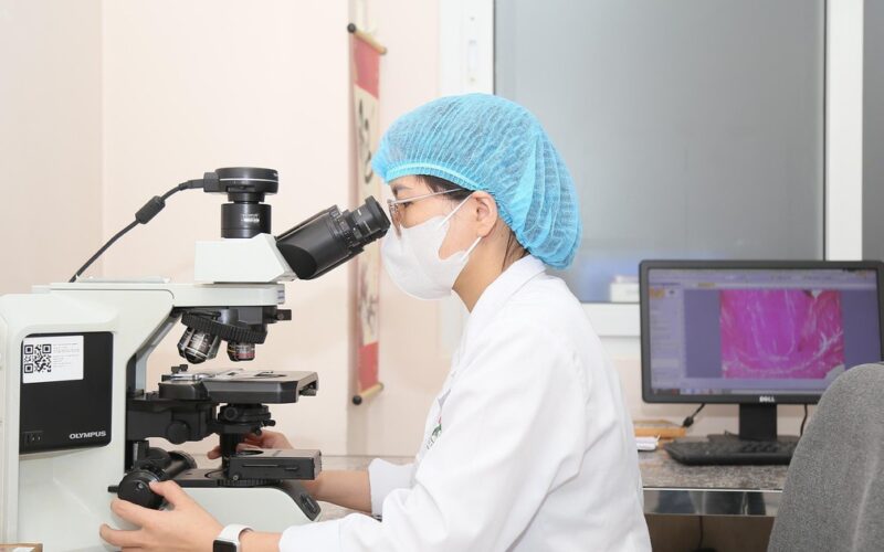 Bệnh viện đầu tiên của Y tế Hà Nội đồng thời có 4 khoa xét nghiệm đạt chuẩn quốc tế