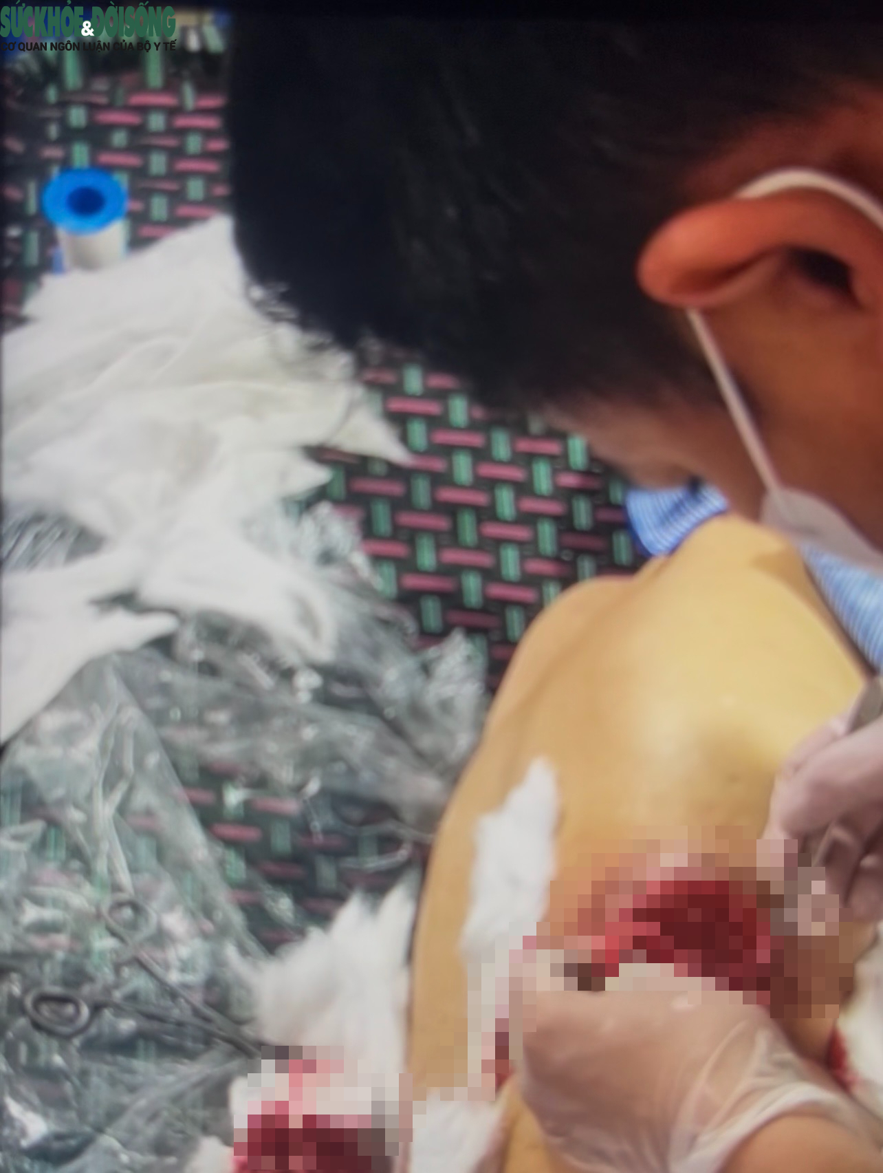 Xâm nhập cơ sở ‘CHUA BENH BANG NUOC’ trị ung thư- Ảnh 8.