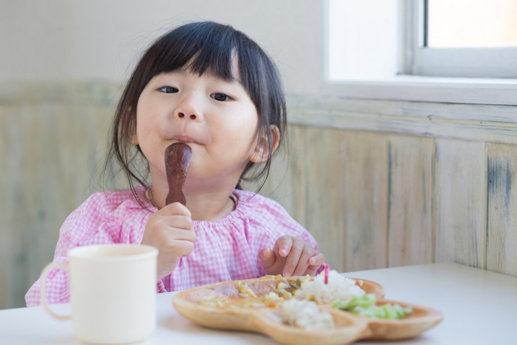 Thực đơn mùa hè cho học sinh, giải pháp dinh dưỡng trong thời tiết nắng nóng- Ảnh 1.