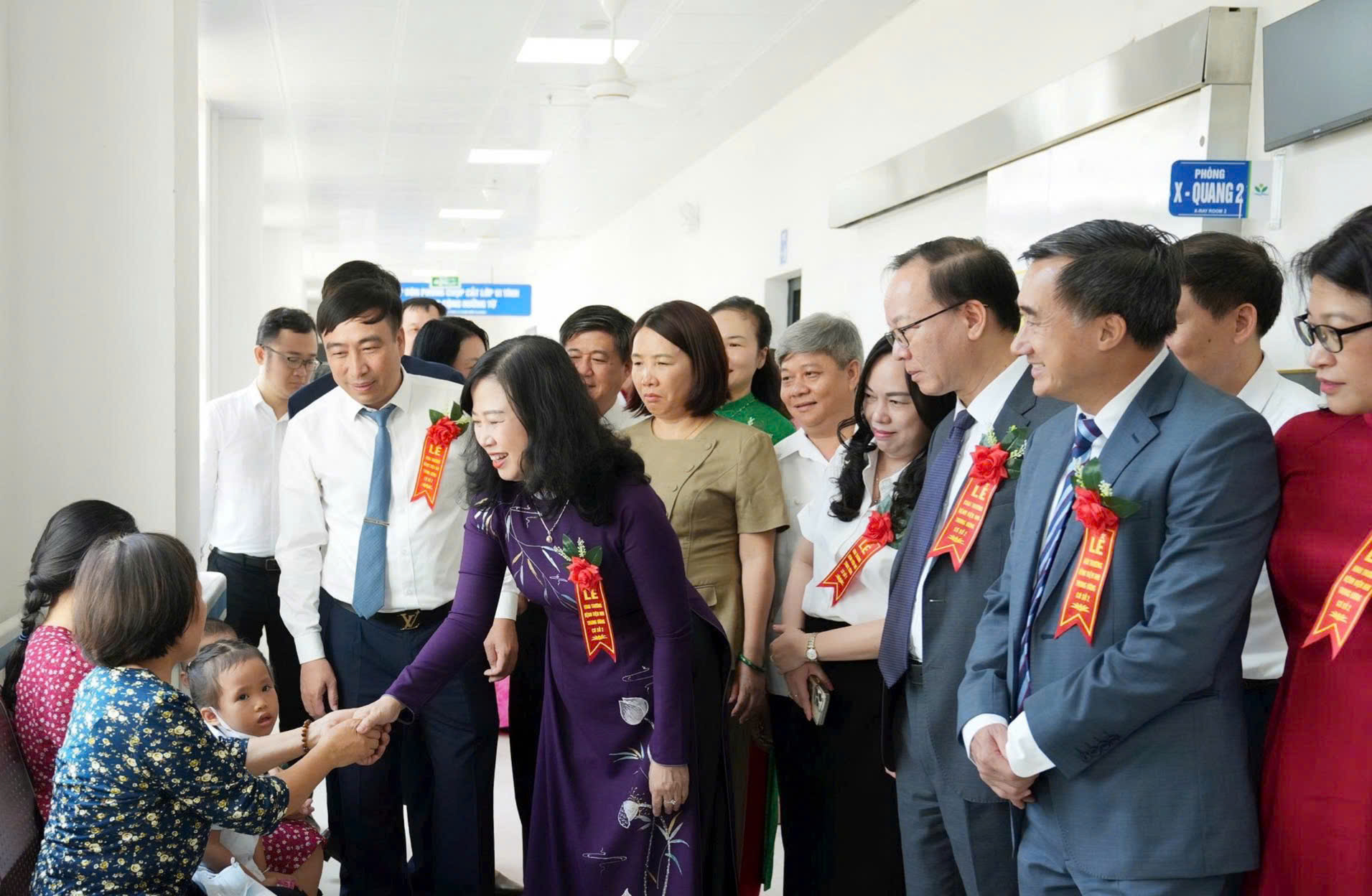 bv-nhi-8-17802897700502086450155 Bộ trưởng Đào Hồng Lan: Cơ sở 2 Bệnh viện Nhi Trung ương góp phần giảm tải, nâng cao chất lượng khám chữa bệnh cho trẻ em- Ảnh 2.