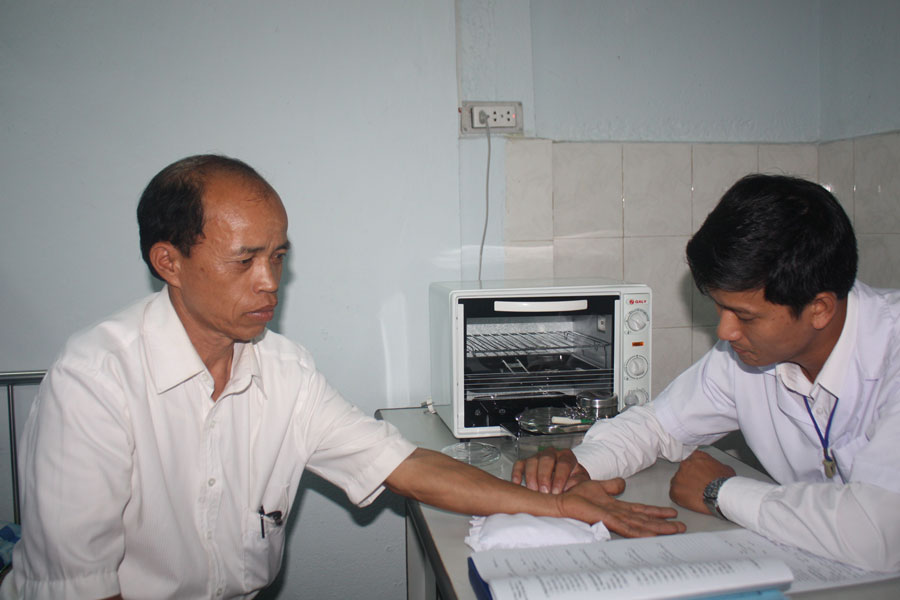 Chuyển tuyến khám chữa bệnh BHYT đối với y học cổ truyền thực hiện thế nào?