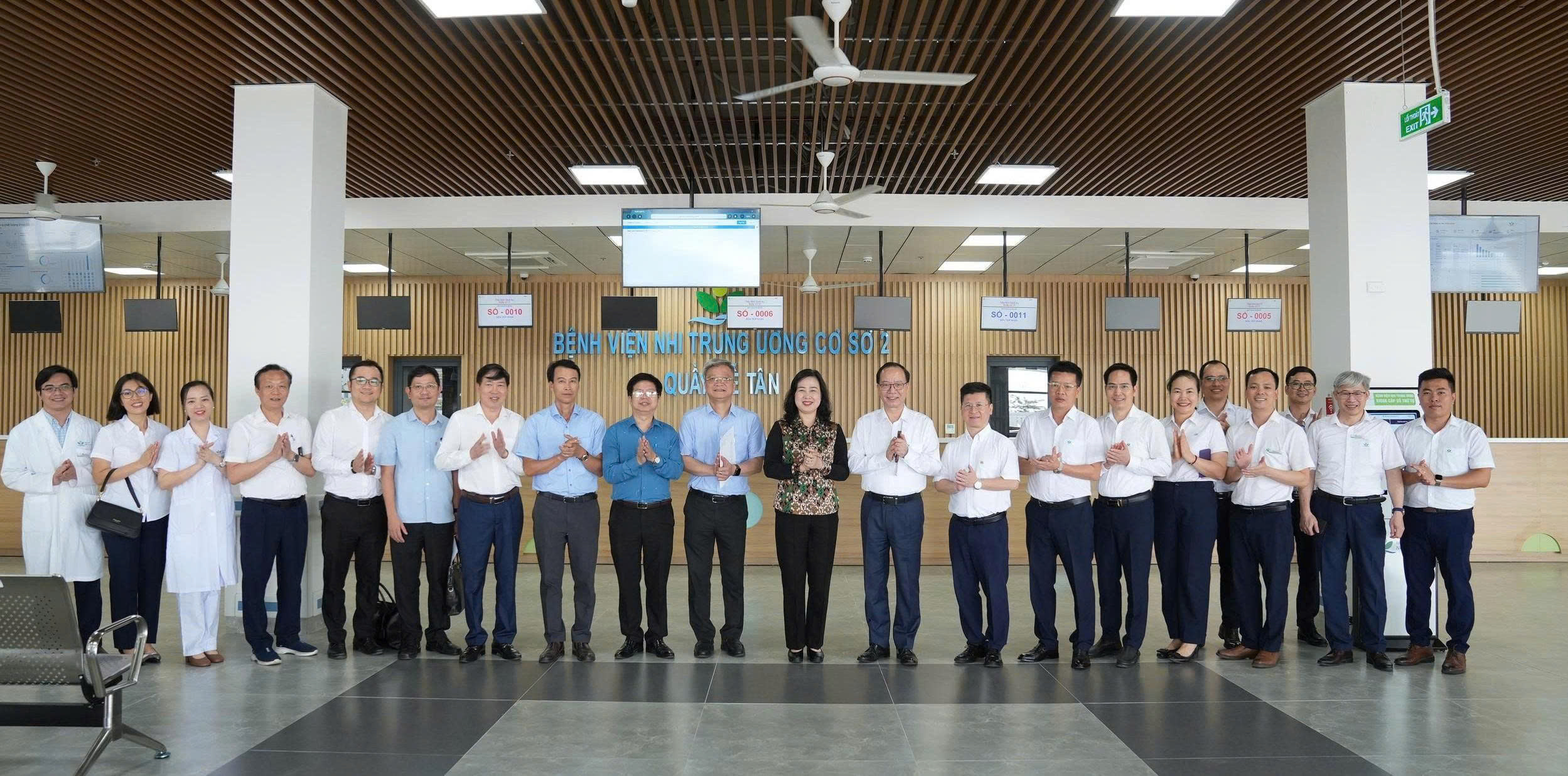 Bộ trưởng Bộ Y tế Đào Hồng Lan: Khẩn trương hoàn thiện các điều kiện để Cơ sở 2 Bệnh viện Nhi Trung ương hoạt động từ ngày 1/6- Ảnh 8.