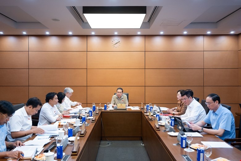 Chủ tịch Quốc hội: Mục tiêu tăng trưởng hai con số là mệnh lệnh chính trị, kỳ vọng của Nhân dân- Ảnh 1.