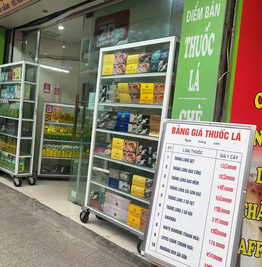 diembanthuoclazfto-17806543523411173963445 Chính sách cấm trưng bày thuốc lá tại điểm bán: Giải pháp để giảm tiếp cận sản phẩm nguy hại sức khỏe- Ảnh 2.