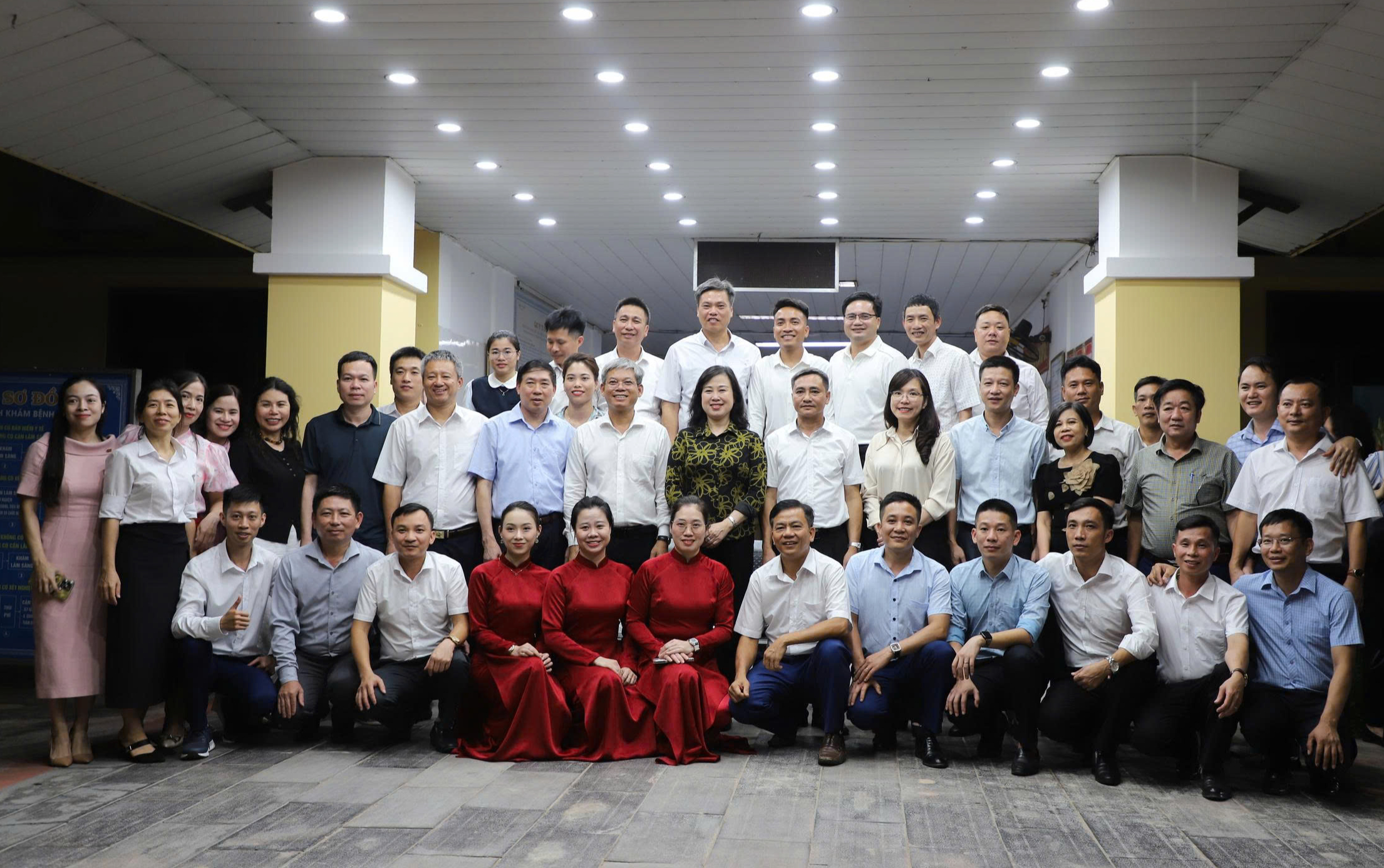 edit-btr-12143-1779004879615313286660 Bộ trưởng Đào Hồng Lan: Sẽ bảo đảm chế độ tốt hơn cho cán bộ y tế điều trị bệnh phong- Ảnh 6.