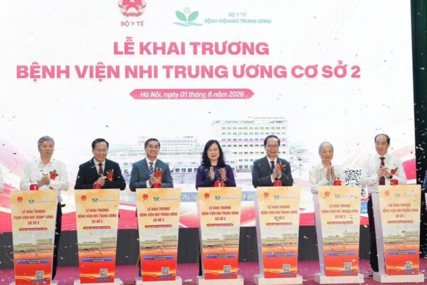 Bộ trưởng Đào Hồng Lan: Cơ sở 2 Bệnh viện Nhi Trung ương góp phần giảm tải, nâng cao chất lượng khám chữa bệnh cho trẻ em