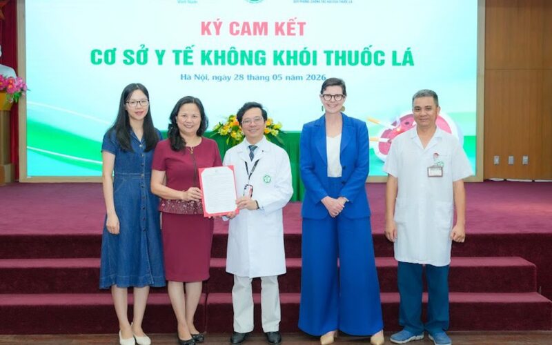 Phòng chống tác hại của thuốc lá là nhiệm vụ pháp lý và trách nhiệm đạo đức của cơ sở y tế