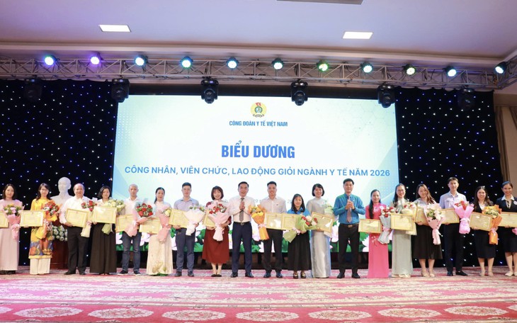 Công đoàn Y tế Việt Nam phát động thi đua hướng về Đại hội Công đoàn Việt Nam lần thứ XIV- Ảnh 3.
