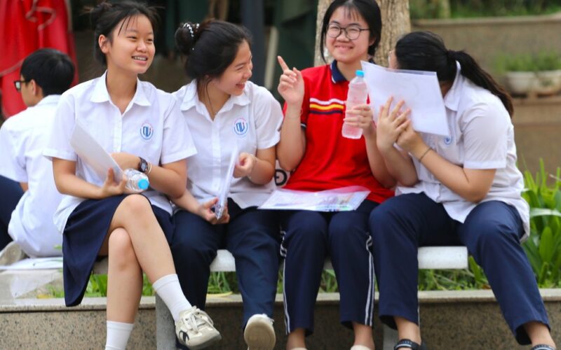 Sau kỳ thi lớp 10, bao giờ thí sinh biết điểm thi và điểm chuẩn?