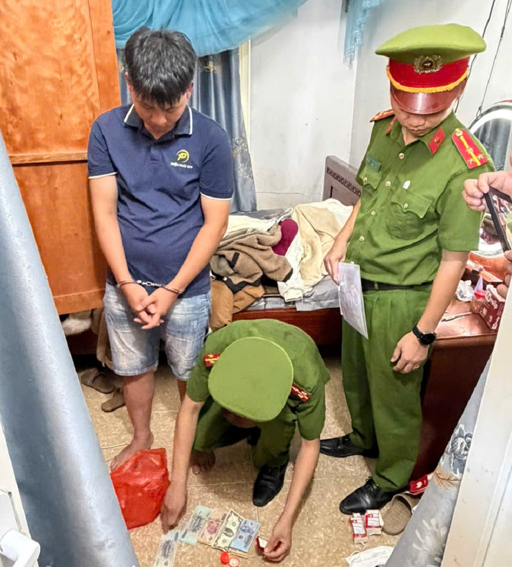 images2098653393b3efb8d5344858bb5f9ad5d608aff-17794150548311146719411 Khởi tố thanh niên trộm hơn 70 triệu đồng và 4 chỉ vàng- Ảnh 2.