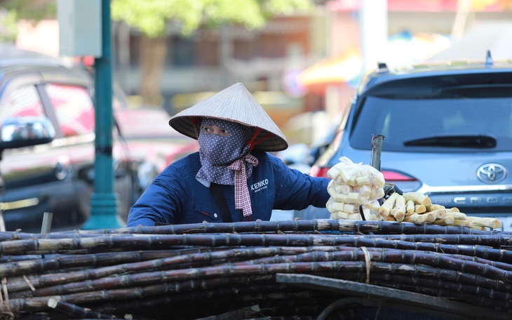Những khu vực nào có mưa dông chiều nay?- Ảnh 2.
