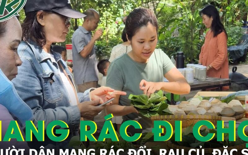 Kỳ lạ chuyện mang rác đi chợ để đổi lấy rau củ, đặc sản địa phương ở Hội An