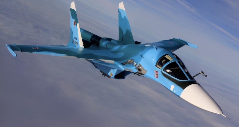 may-bay-chien-dau-su-34-1779672806370556799469 Algeria nhận tiêm kích Su-34M đầu tiên từ Nga- Ảnh 1.