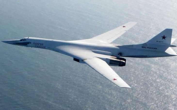 "Thiên Nga Trắng" Tu-160 Nga xuất kích ở Bắc Băng Dương thách thức sức ép từ NATO