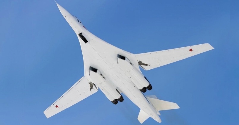 may-bay-nem-bom-tu-160-cua-luc-luong-khong-quan-vu-tru-nga-17785754165041134497972 Nga mở rộng phi đội máy bay ném bom lớn nhất thế giới giữa áp lực chiến sự- Ảnh 1.