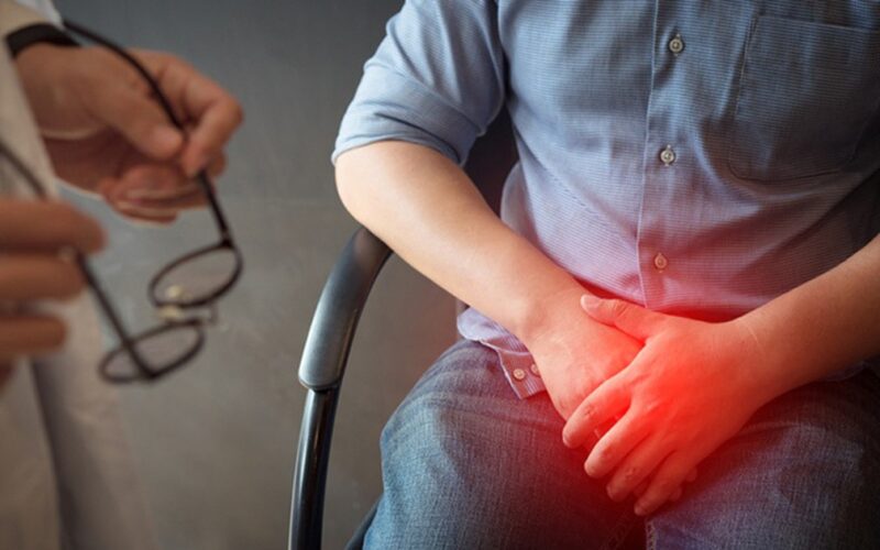 Tưởng viêm da suốt 2 năm, người đàn ông phát hiện ung thư hiếm gặp vùng kín