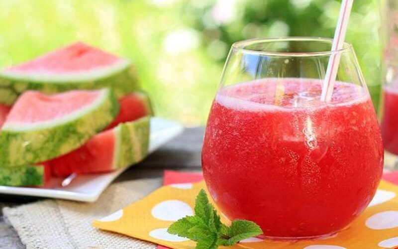 3 loại nước uống giải nhiệt, bù nước cực tốt nên dùng khi nắng nóng