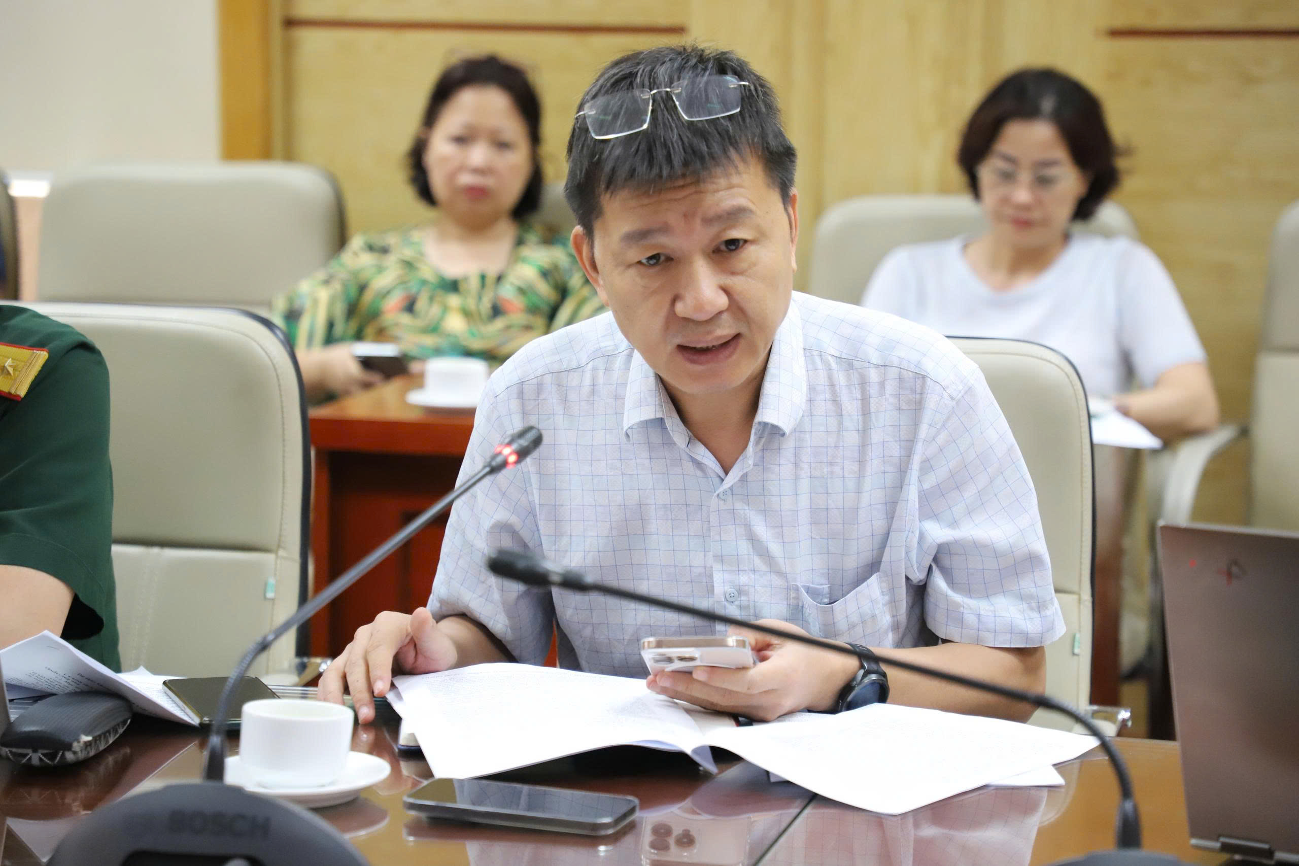 Sửa đổi Luật An toàn thực phẩm: Đề xuất quản lý theo chuỗi, thống nhất đầu mối từ Trung ương đến địa phương- Ảnh 4.